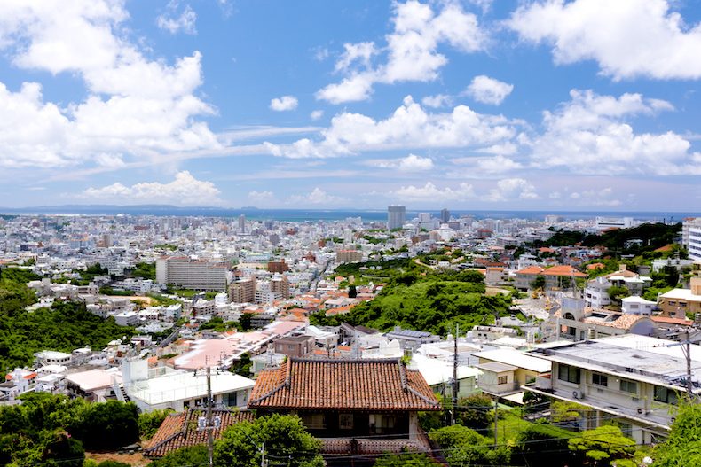 晴れた日の、琉球沖縄那覇市の街並み俯瞰-Ryukyu Okinawa Naha city overhead view, sunny day(Bird's-eye view)